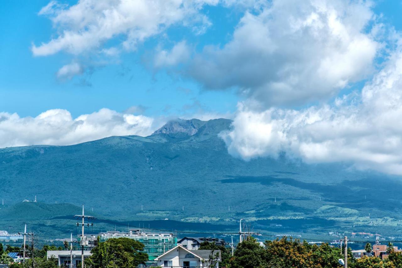 Jeju Aurum Согвипхо Экстерьер фото